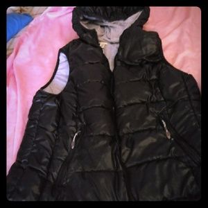 Puff hooded vest
